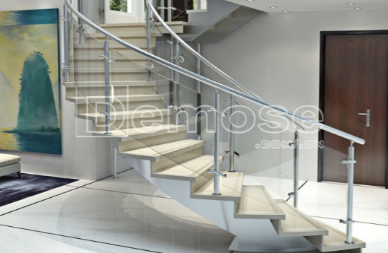 弧形楼梯设计创意：塑造独特空间氛围