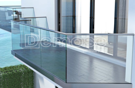 阳台玻璃护栏好还是不锈钢好？